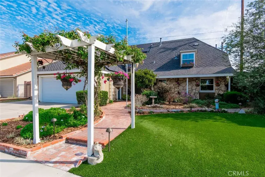 Anaheim, CA 92806,210 S Trevor