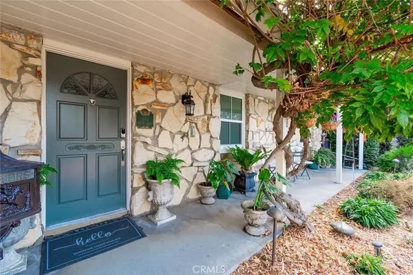 Anaheim, CA 92806,210 S Trevor