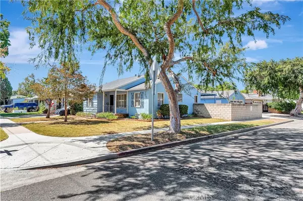 Long Beach, CA 90815,1949 Chatwin Avenue