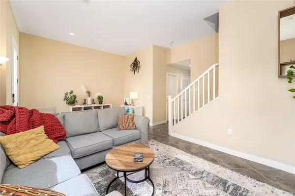 Santa Ana, CA 92701,629 N Garfield