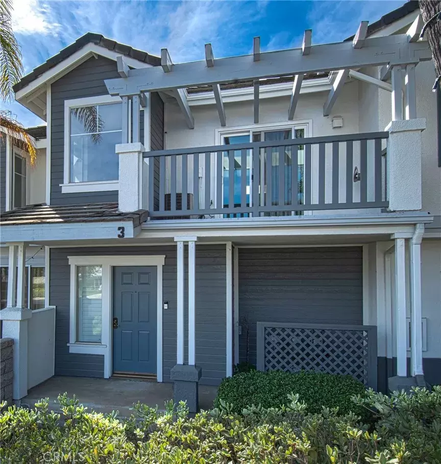 Aliso Viejo, CA 92656,3 Breakers