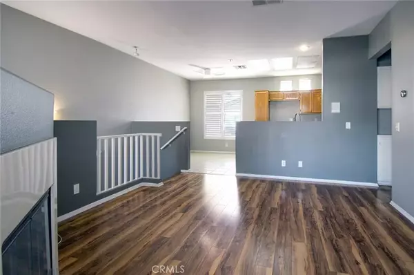 Aliso Viejo, CA 92656,3 Breakers