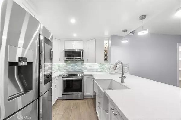 Long Beach, CA 90802,700 E Ocean Boulevard #1208