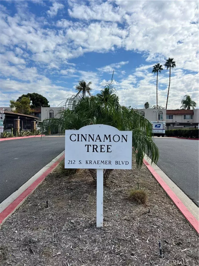 Placentia, CA 92870,212 S Kraemer #908