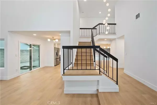 Northridge, CA 91324,18611 Lassen