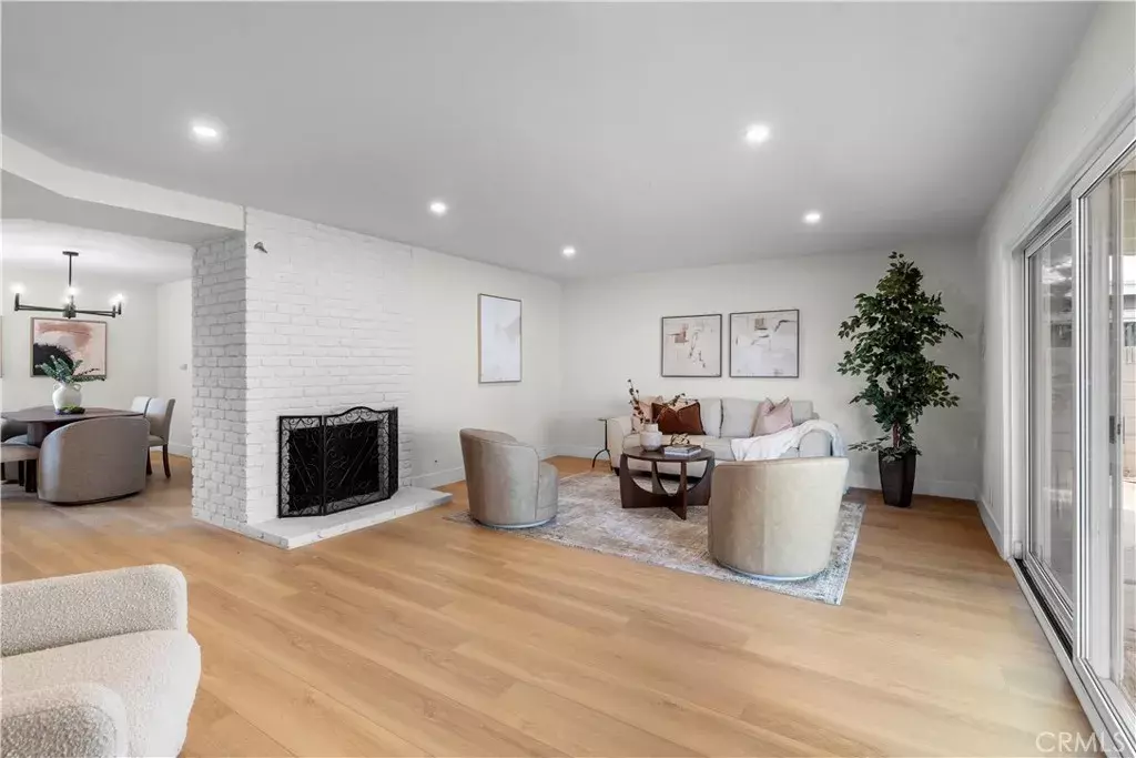 Brea, CA 92823,3349 Greenleaf Drive