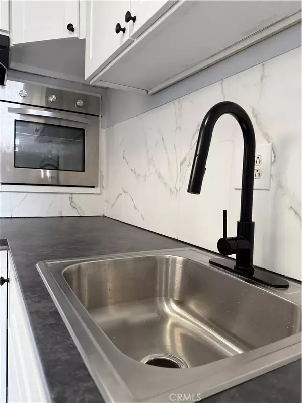 Long Beach, CA 90805,1170 E 55th