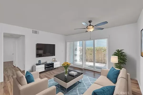 Santa Ana, CA 92704,2521 W Sunflower #H2