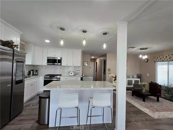 Fullerton, CA 92833,1201 W Valencia #87