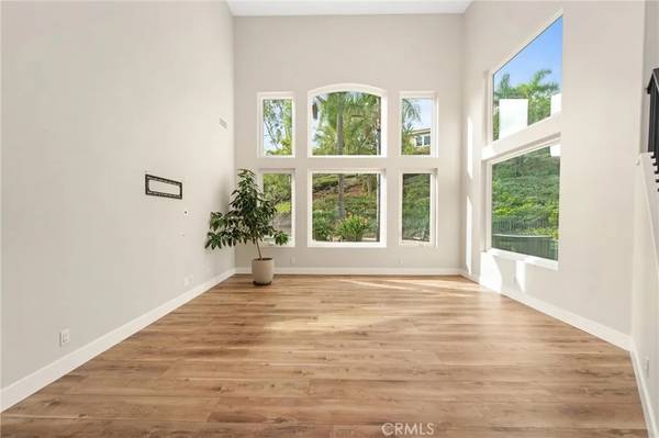 Rancho Santa Margarita, CA 92688,3 Siega