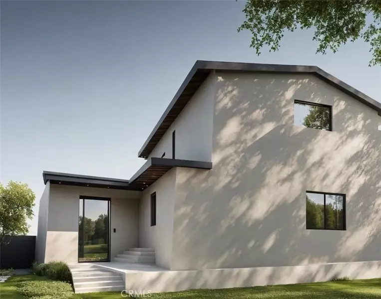 2440 Ostrom, Long Beach, CA 90815