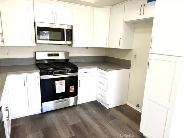 Los Alamitos, CA 90720,10636 Chestnut Street