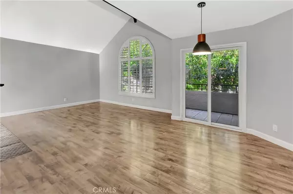 Long Beach, CA 90802,645 Pacific Avenue #315