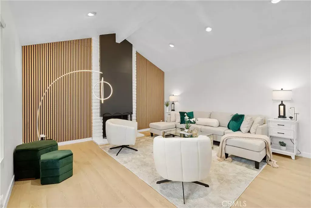 Fountain Valley, CA 92708,9808 Sturgeon