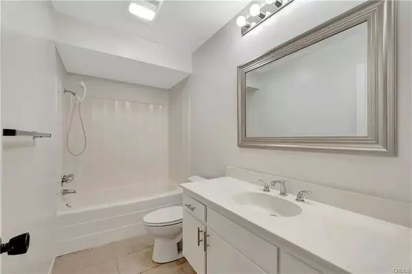 Long Beach, CA 90814,564 N Bellflower #316