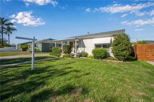 Long Beach, CA 90808,5815 E Oxholm