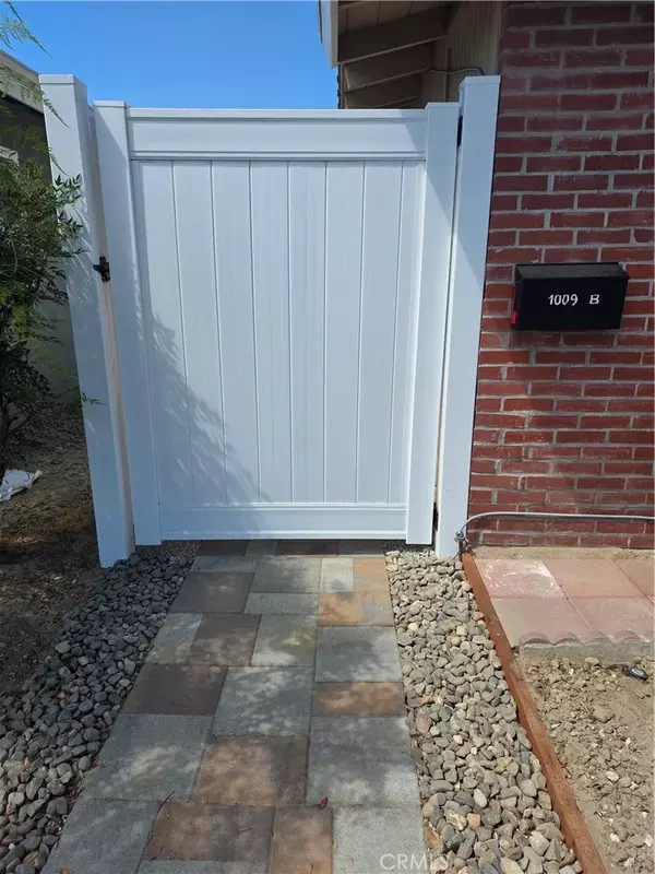 Anaheim, CA 92806,1009 S Laramie #B