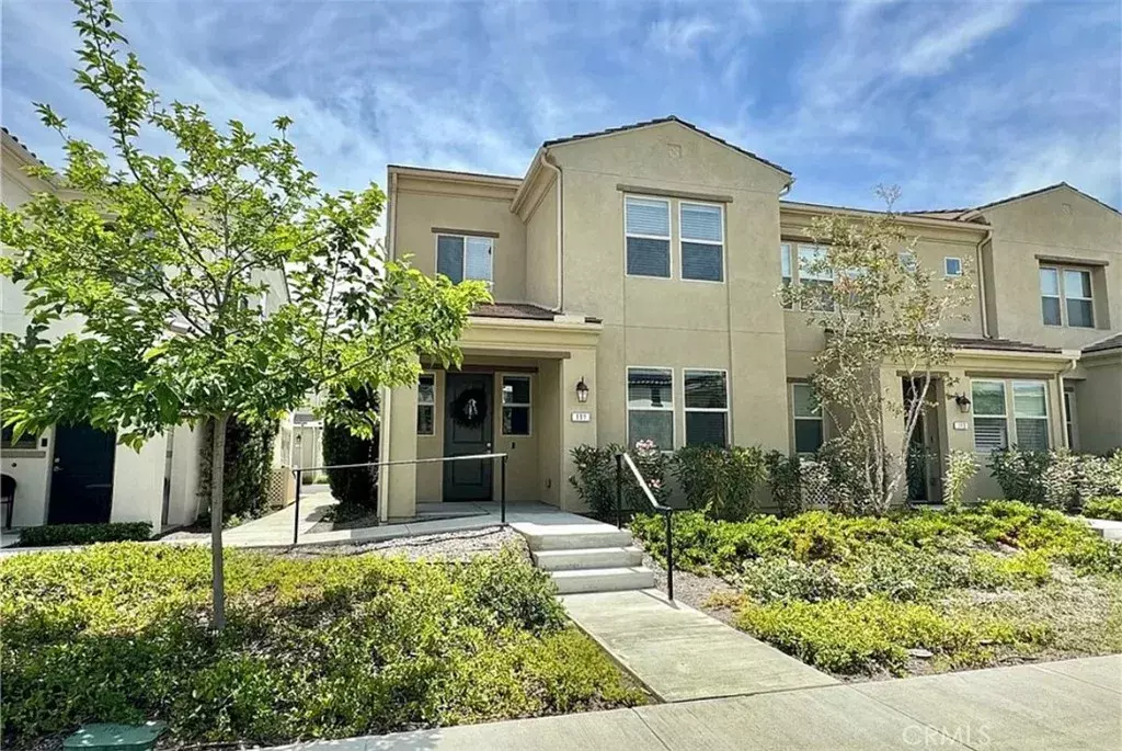 Corona, CA 92883,4260 Powell