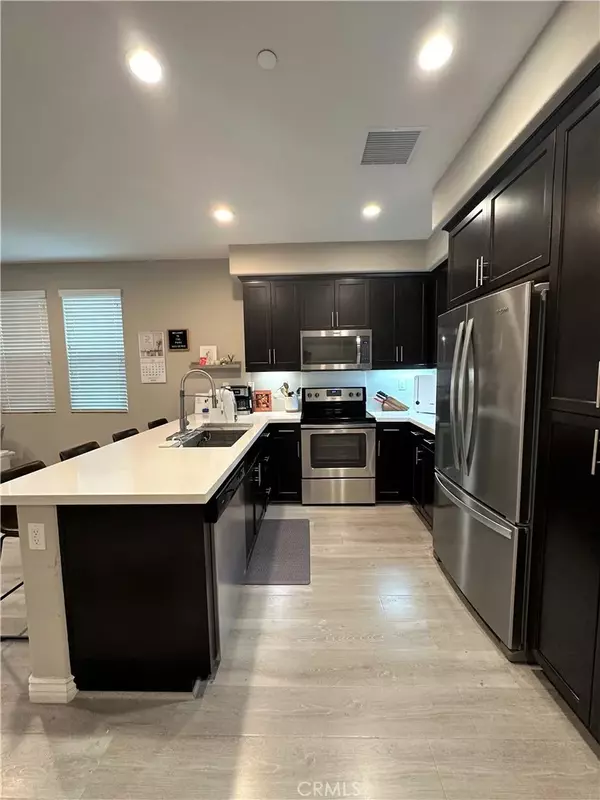 Buena Park, CA 90621,5861 Rostrata Avenue