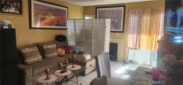 Santa Ana, CA 92701,450 E 4th Street #240