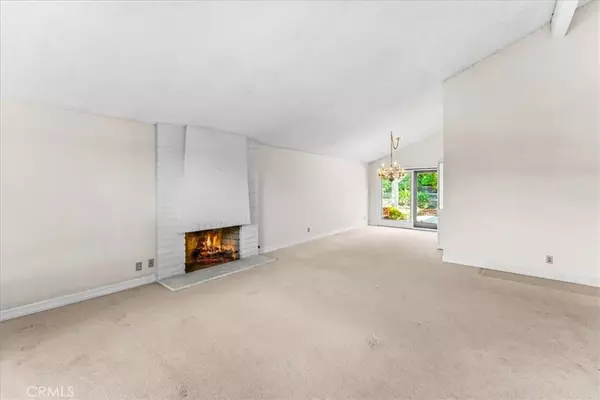 Santa Ana, CA 92705,13532 Woodglen Drive