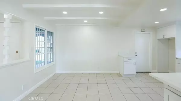 Santa Ana, CA 92704,2910 W Cubbon