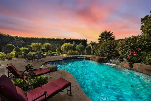 Yorba Linda, CA 92886,5571 Clover Hill