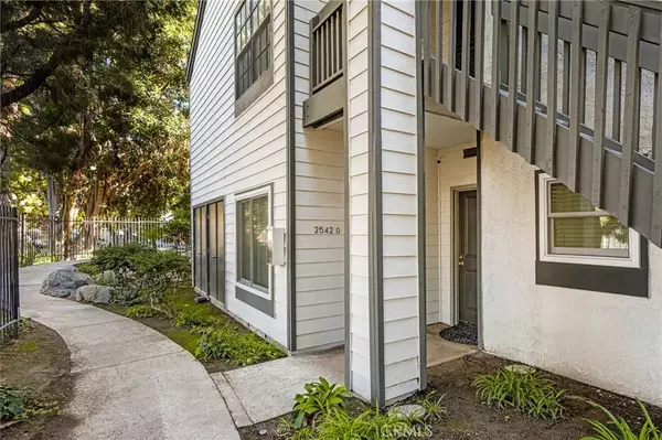 Santa Ana, CA 92704,2542 W MacArthur Boulevard #143