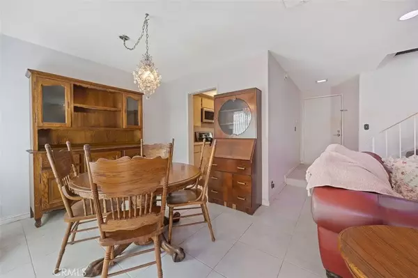 Yorba Linda, CA 92887,21107 Via Arnaz