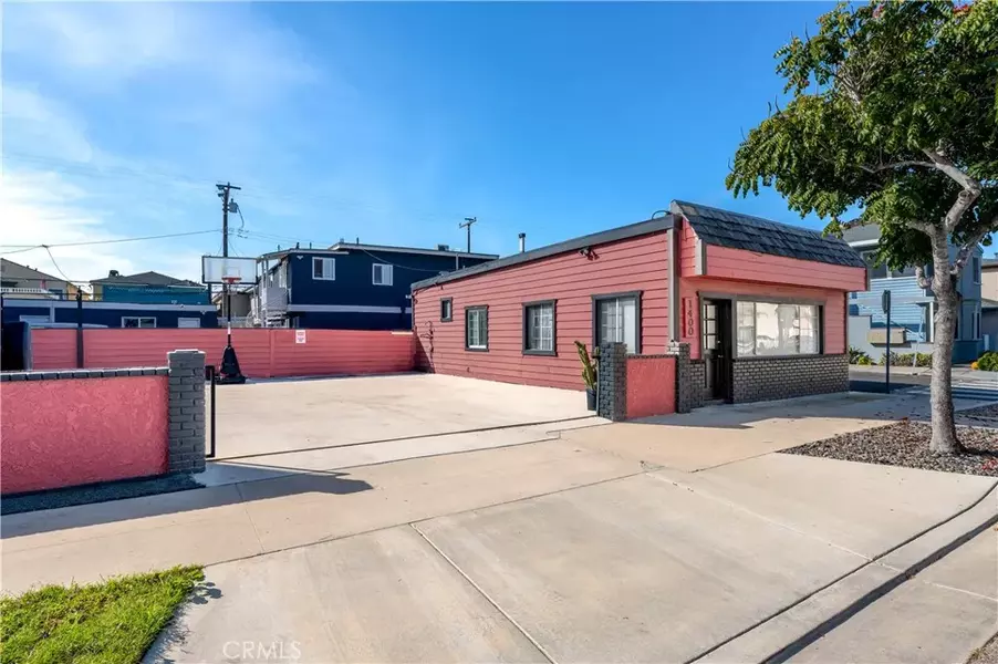1400 Ocean, Seal Beach, CA 90740