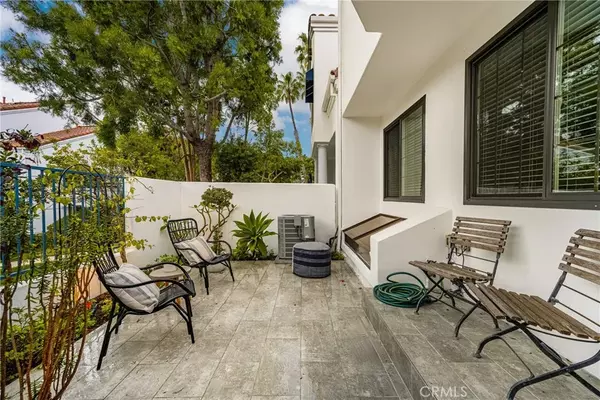 Huntington Beach, CA 92648,19451 Pompano #104