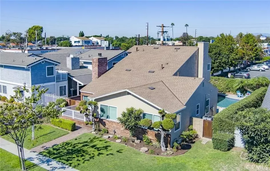 5672 Pepperwood, Lakewood, CA 90712