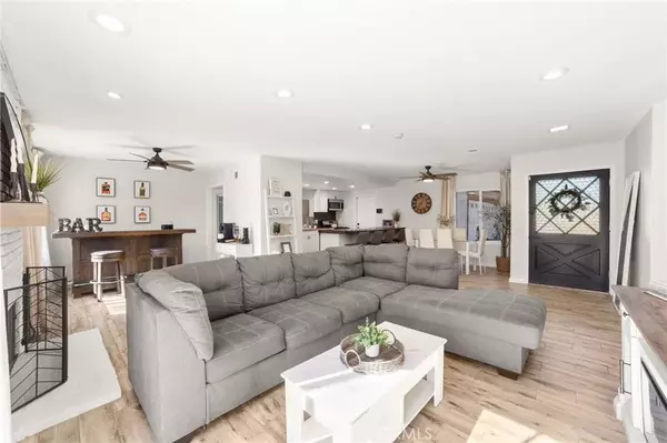 Corona, CA 92879,604 Magnolia