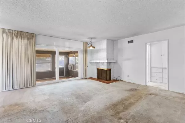 West Covina, CA 91790,832 E Florence