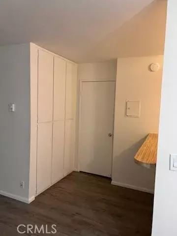 Burbank, CA 91504,1720 Peyton #6