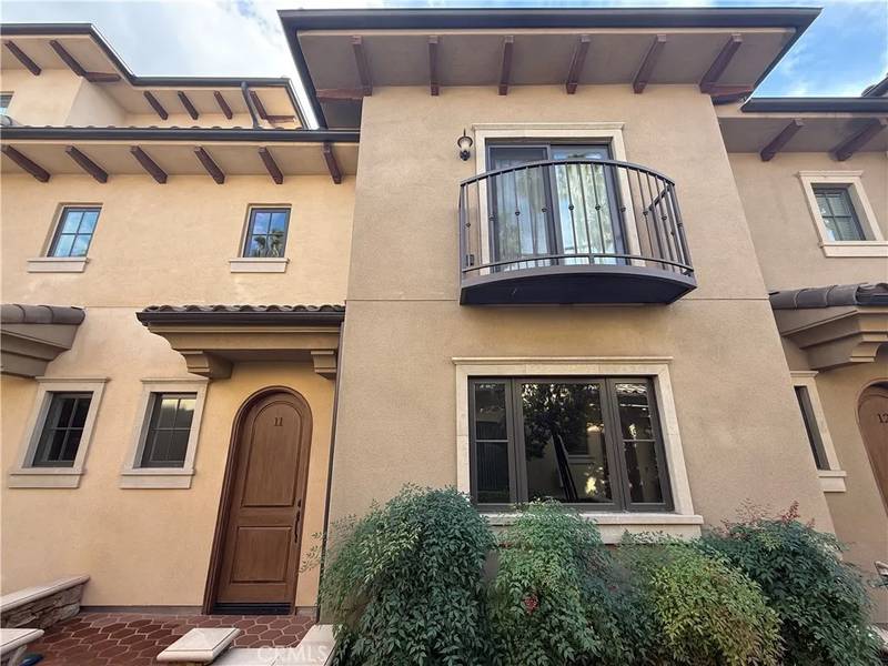 158 S Sierra Madre Boulevard #11, Pasadena, CA 91107