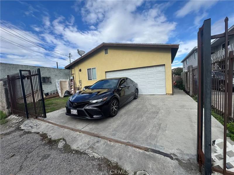 148 W 61 Street, Los Angeles, CA 90003