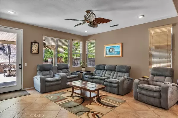 Corona, CA 92883,23665 Pomelo