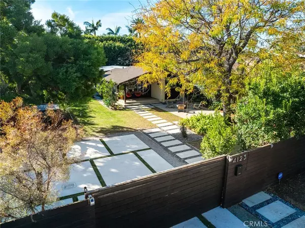 4123 North Virginia Road, Long Beach, CA 90807