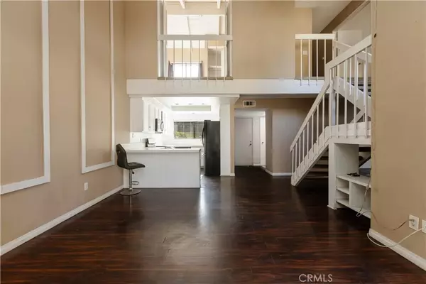 Santa Ana, CA 92705,2512 N Tustin #D