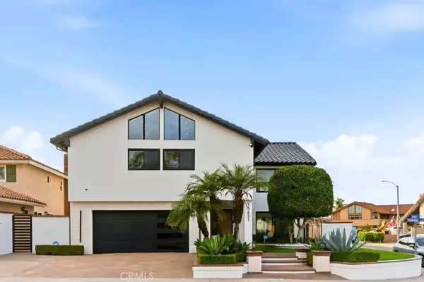 Huntington Beach, CA 92647,15631 Sunburst Lane
