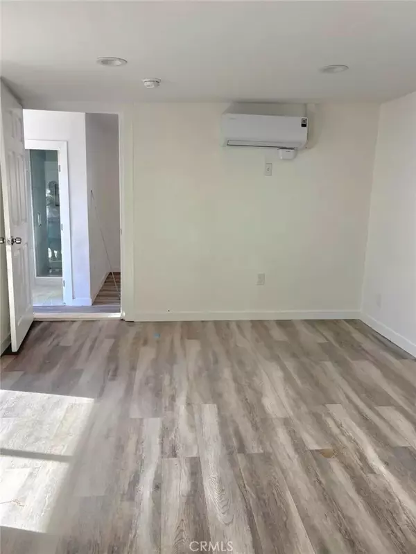 Arleta, CA 91331,8854 Dorrington Avenue