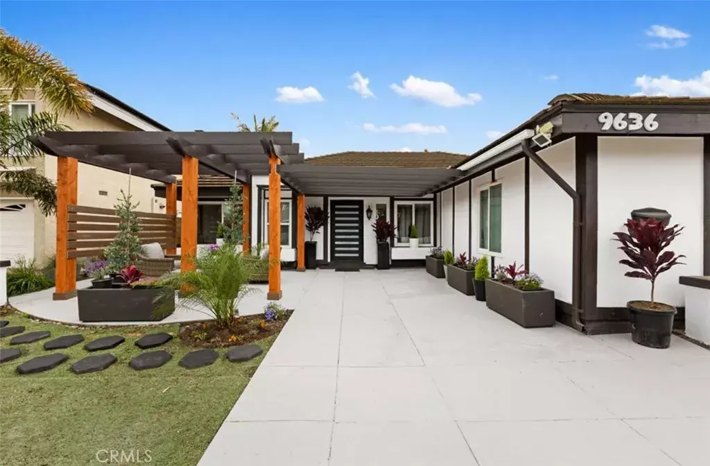 Fountain Valley, CA 92708,9636 Rindge Circle