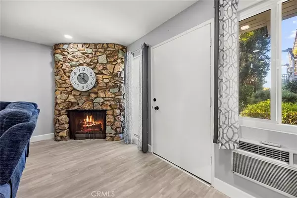 Fullerton, CA 92831,313 N Acacia #C