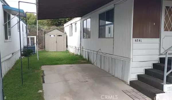 Long Beach, CA 90805,4841 Holly