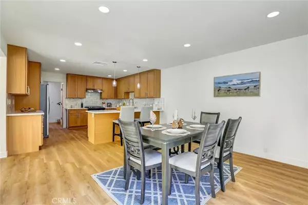 Huntington Beach, CA 92648,7012 Little Harbor