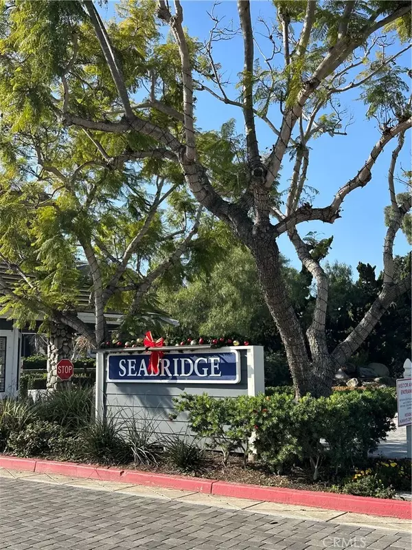 Huntington Beach, CA 92646,20191 Cape Coral #214