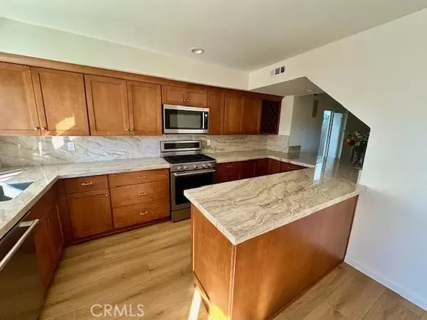 Huntington Beach, CA 92648,111 Alabama