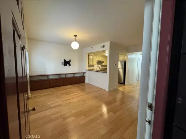 Long Beach, CA 90802,730 W 4th Street