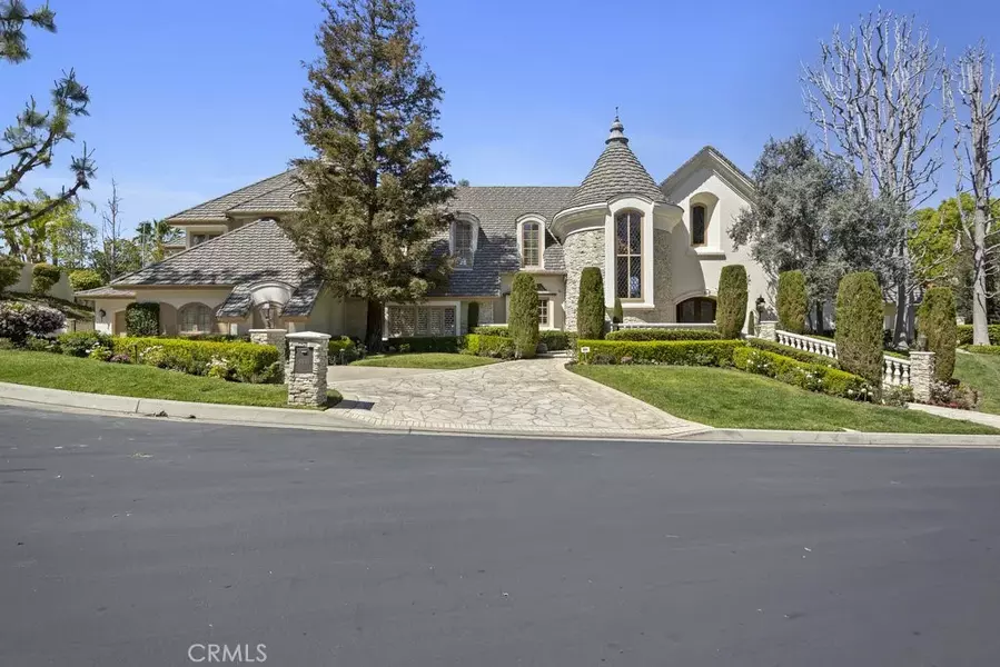 4801 E Copa De Oro Drive, Anaheim Hills, CA 92807